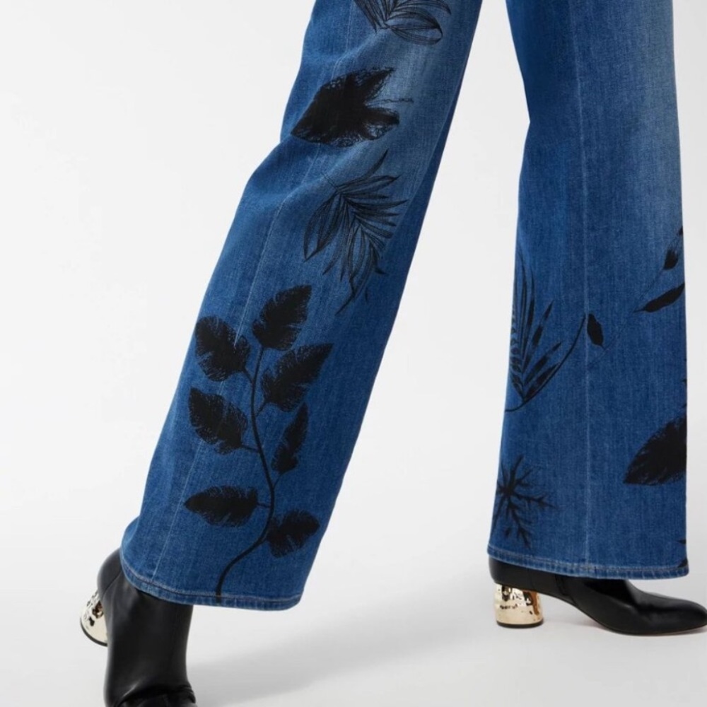 CHICOS High Rise Wide Leg Jeans Plant Leaf Print Blue Womens Size 10R 1.5R